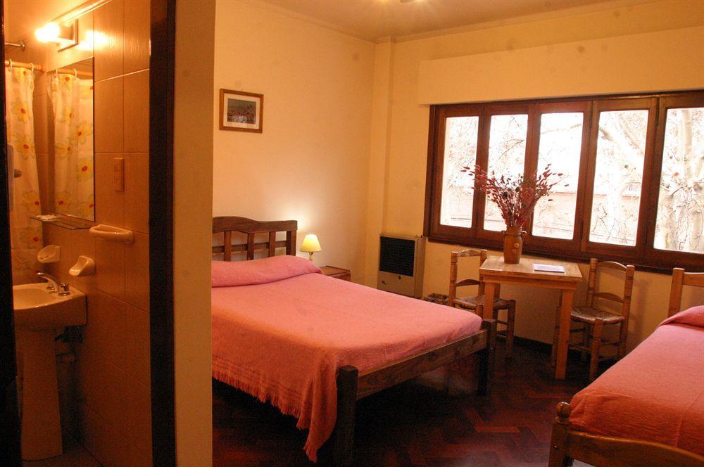 Hostal Confluencia Mendoza Bagian luar foto
