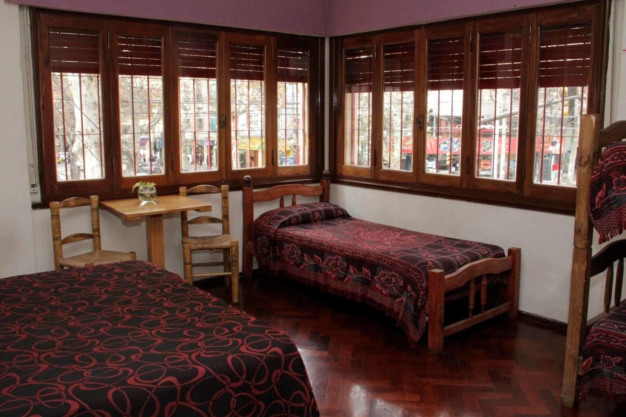 Hostal Confluencia Mendoza Bagian luar foto