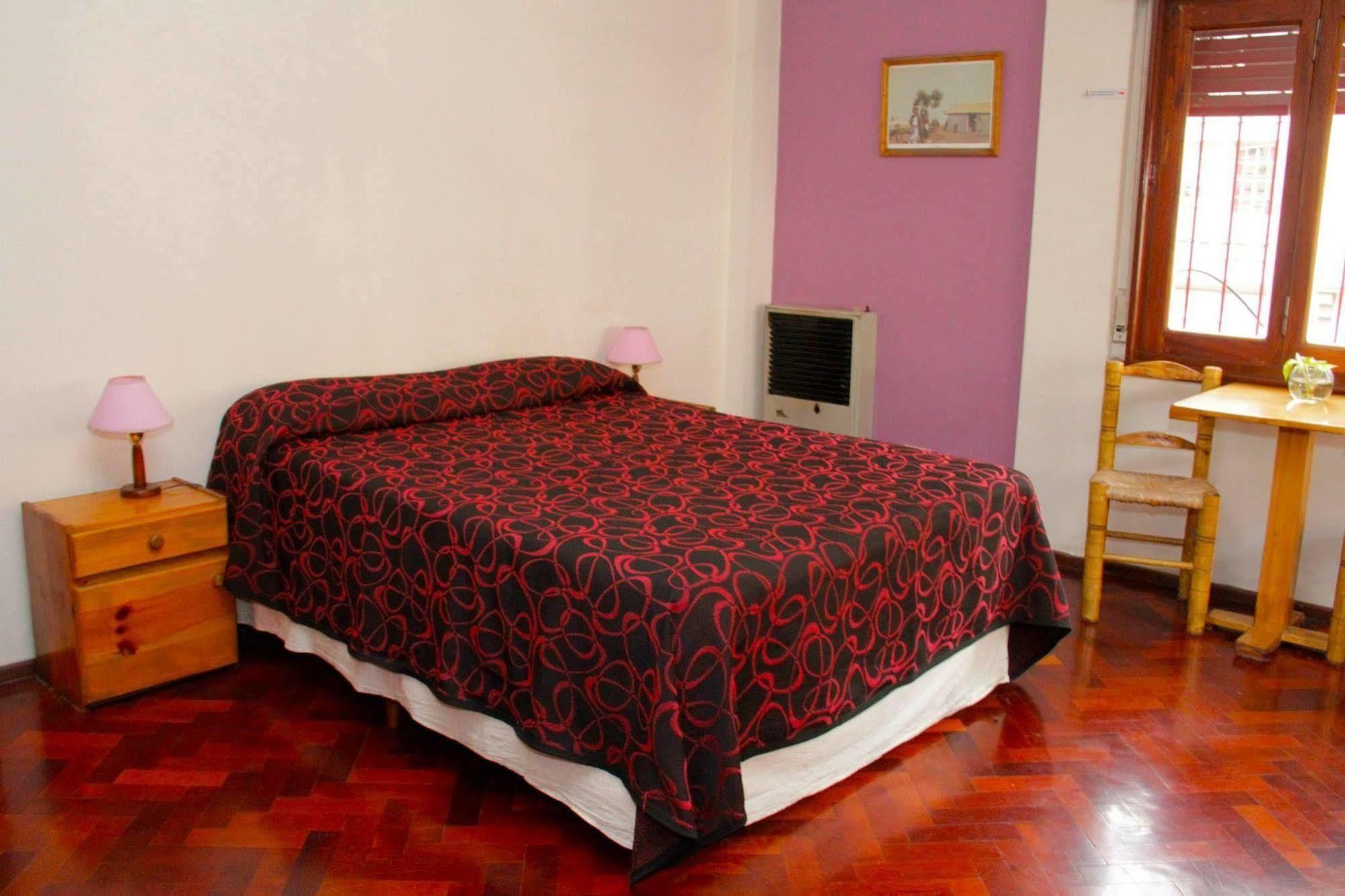 Hostal Confluencia Mendoza Bagian luar foto