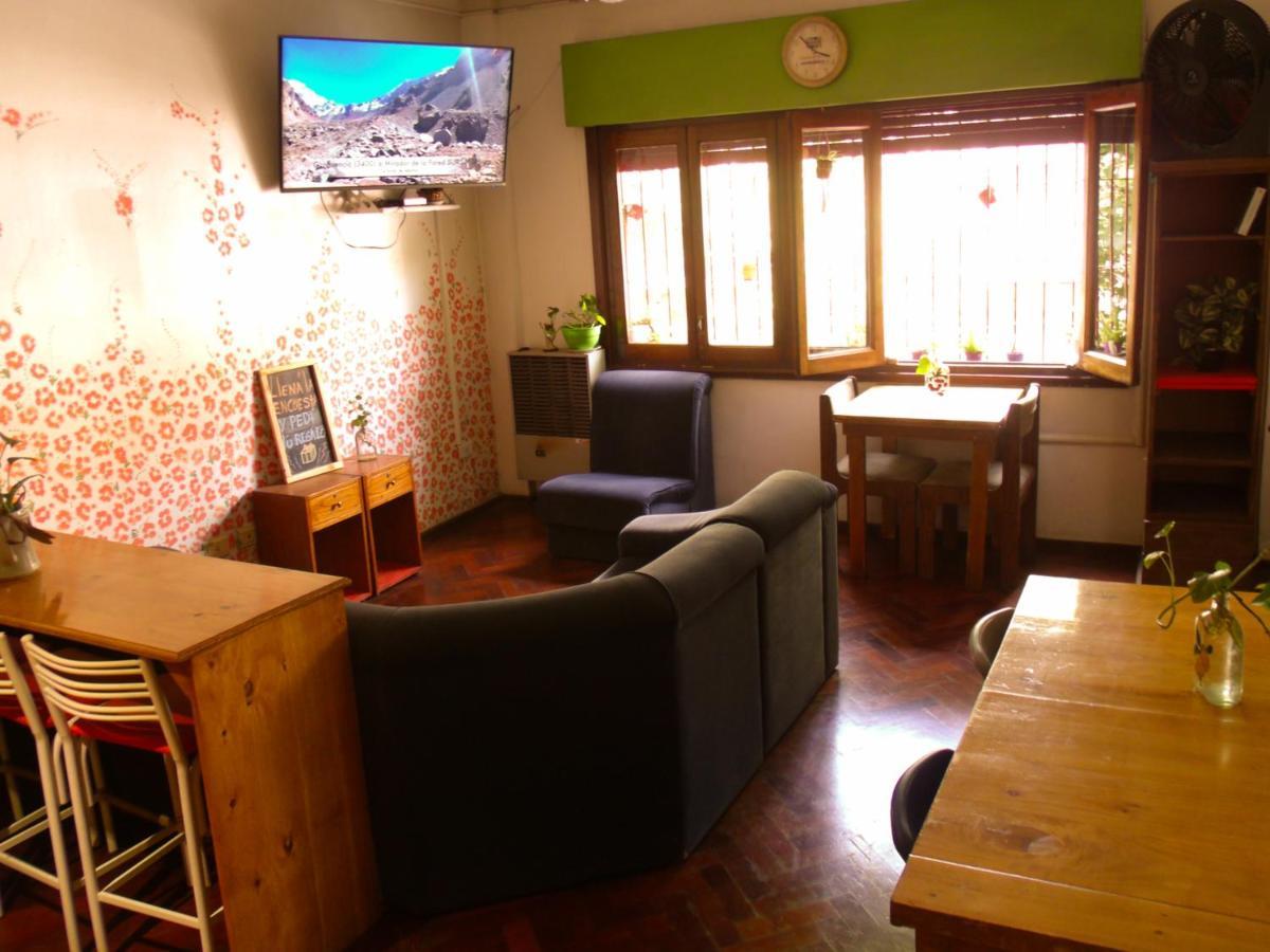 Hostal Confluencia Mendoza Bagian luar foto