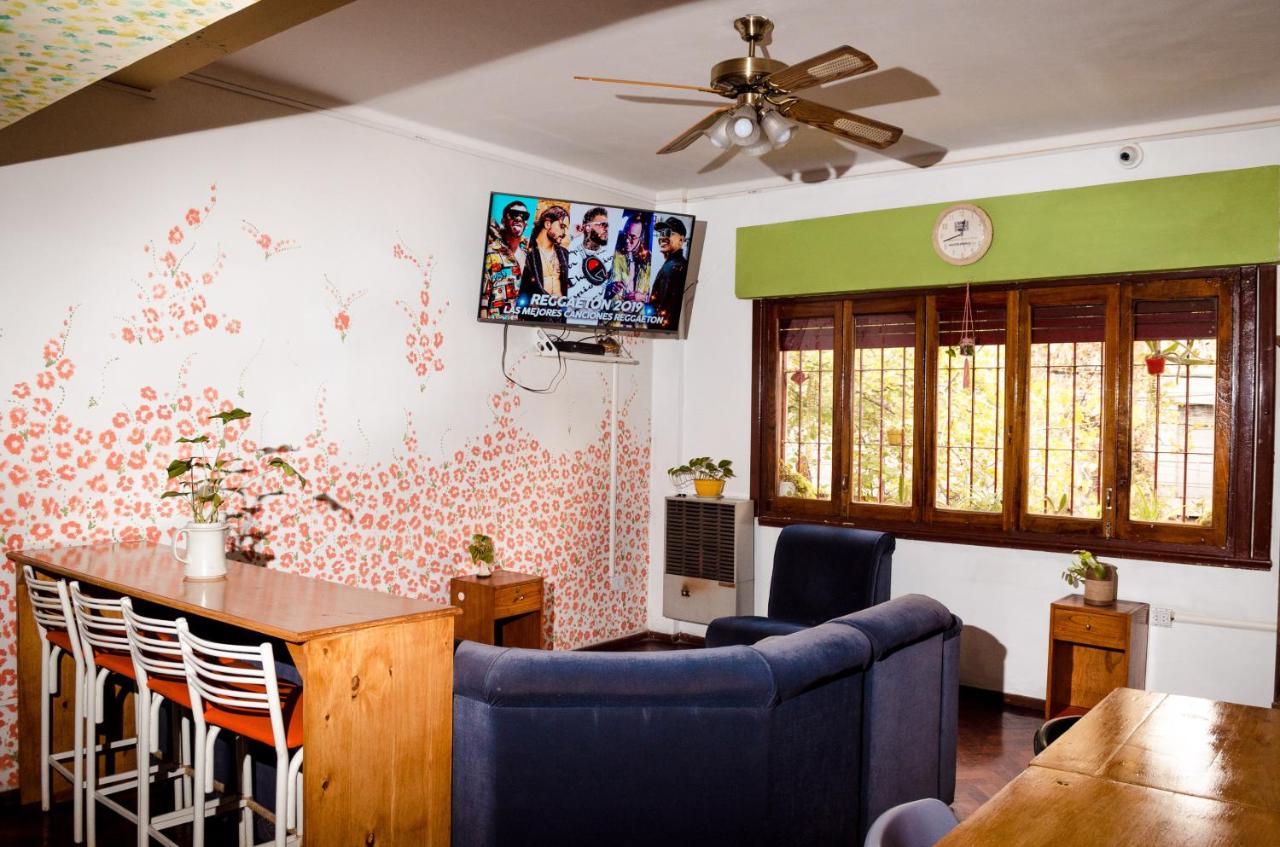 Hostal Confluencia Mendoza Bagian luar foto